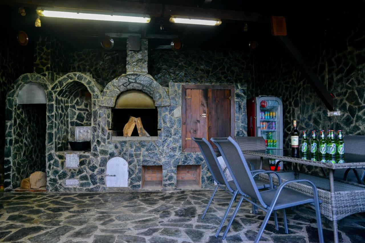 Casa Avram Villa Râmnicu Vâlcea Exterior foto