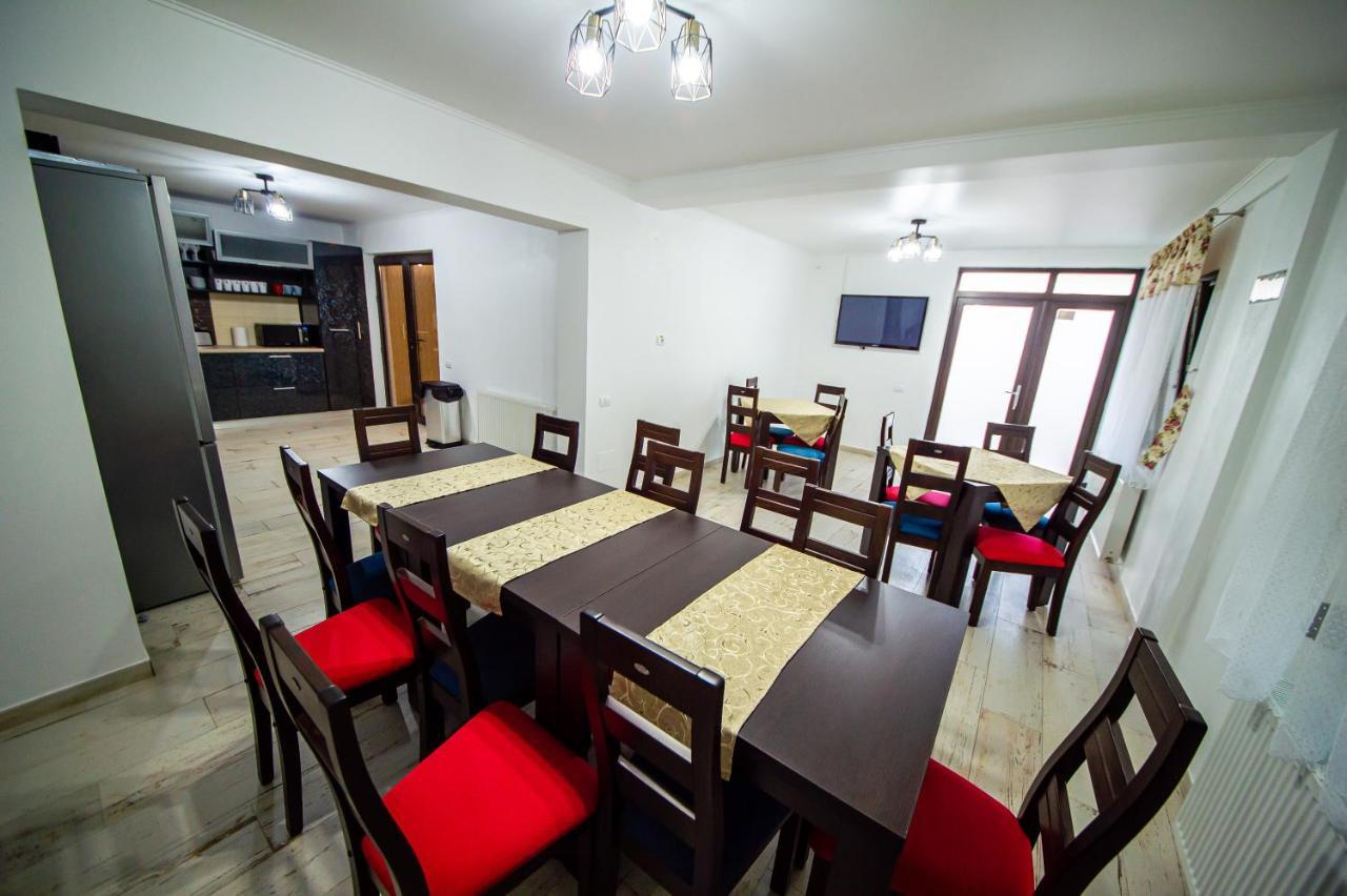 Casa Avram Villa Râmnicu Vâlcea Exterior foto