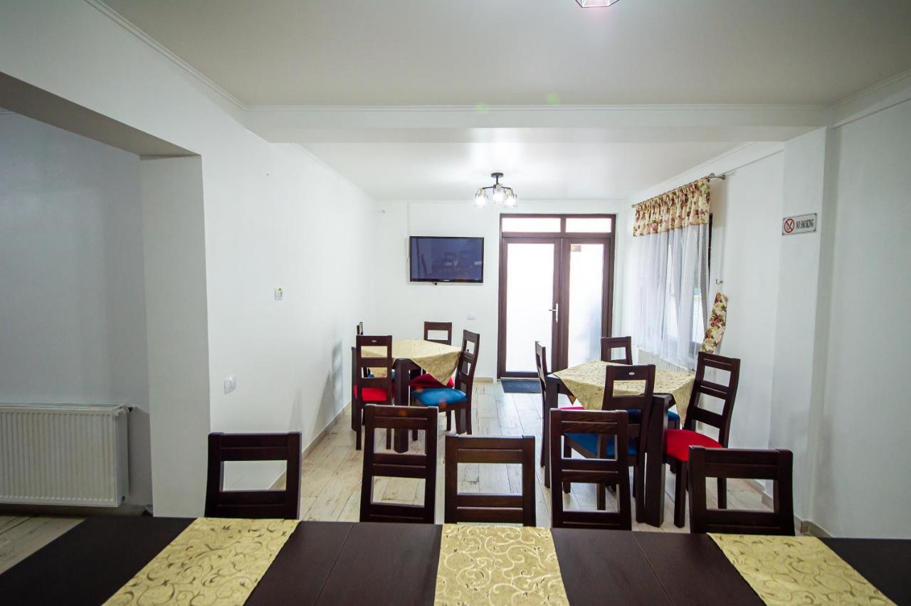 Casa Avram Villa Râmnicu Vâlcea Exterior foto