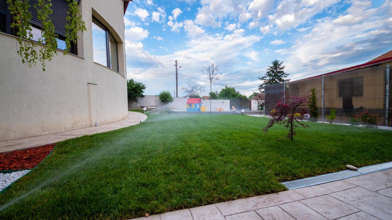 Casa Avram Villa Râmnicu Vâlcea Exterior foto